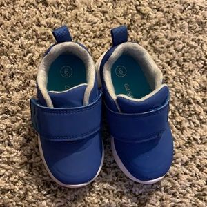 Cat and Jack Toddler Sneakers Size 6